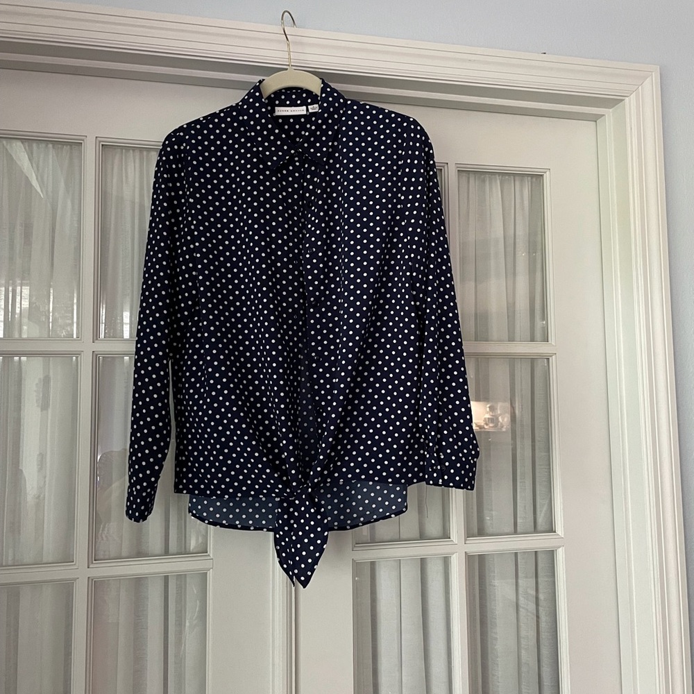 Susan Graver Navy/White Polka Dot Blouse w/Bottom Tie Size 4 NWOT